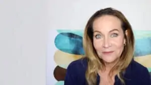 Eyebrow Tutorial: How to Fill In Thin Brows in a Flash