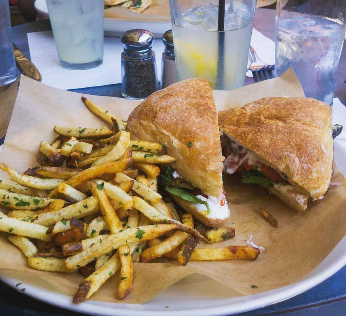 Atlanta is a great city for the family but it’s even better when you can visit without the kids. Check out all the fun things you can do during a romantic long weekend in Atlanta and all the great food and drinks you can enjoy! #atlanta #emptynest #kidfree #travel
