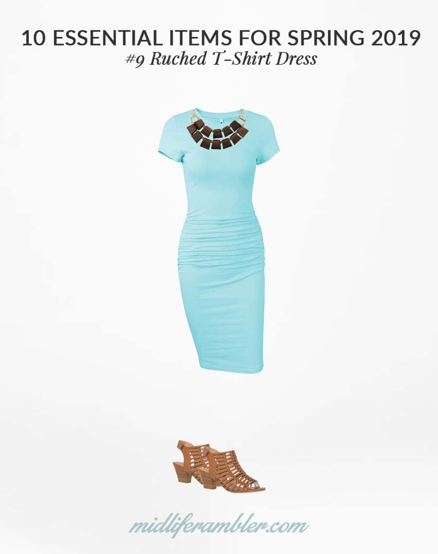 10 Essential Items for Women Over 40 to Update Your Wardrobe for Spring and Summer 23 10 Essential Items for Women Over 40 to Update Your Wardrobe for Spring and Summer 17