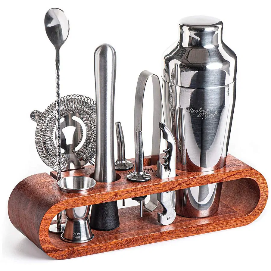 The Best Gifts for Young Adults in Their First Apartment: Gift Guide 2024 34