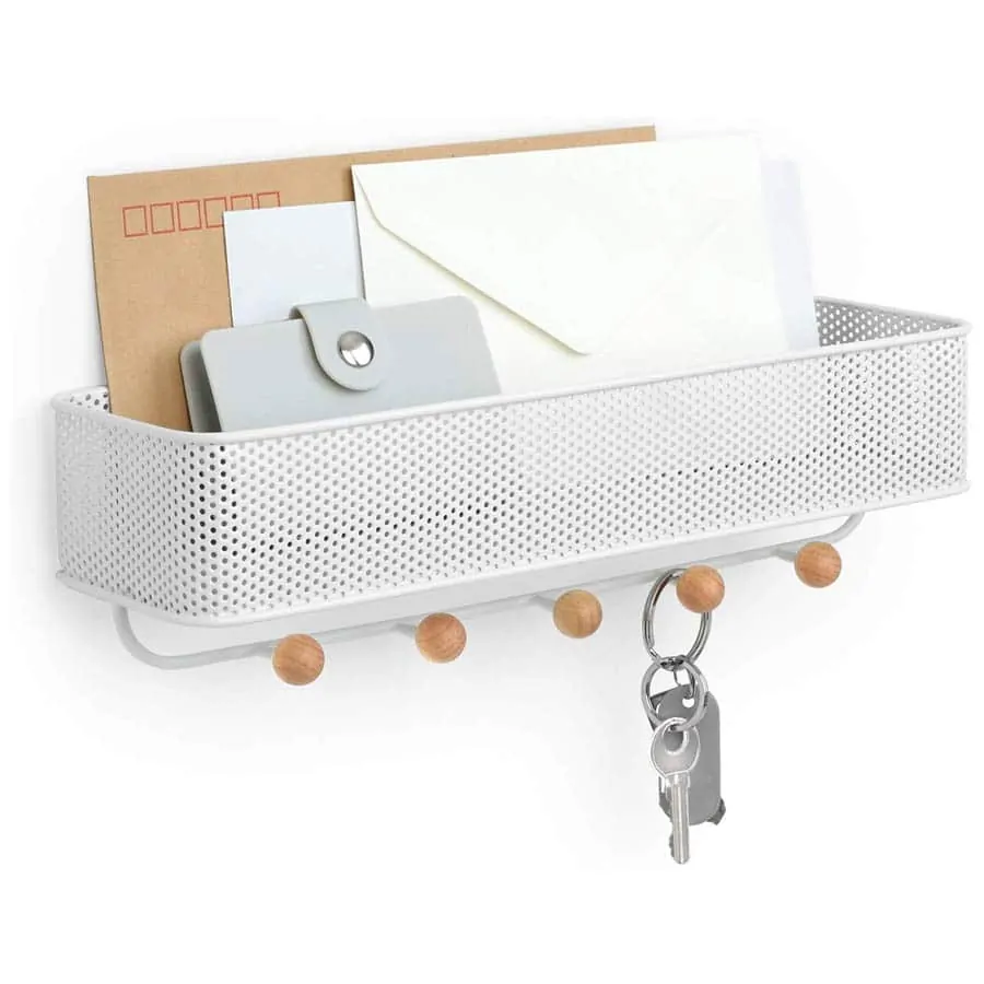 The Best Gifts for Young Adults in Their First Apartment: Gift Guide 2024 32