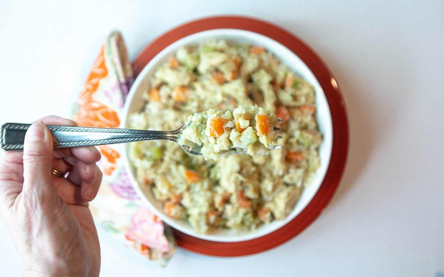 Midlife Rambler Home 13 Easy Weeknight Dinner: Chicken and Riced Cauliflower with Mixed Veggies in Trader Joe’s Thai Green Curry Simmer Sauce