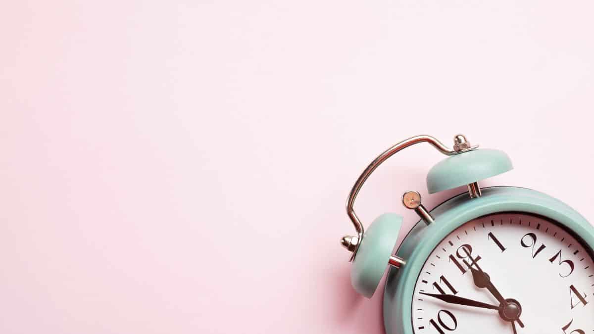 How to Lose Weight after Menopause: Why You Gain Weight and How You Can Lose It 1 Your 7-Day Plan to Get Started with Intermittent Fasting