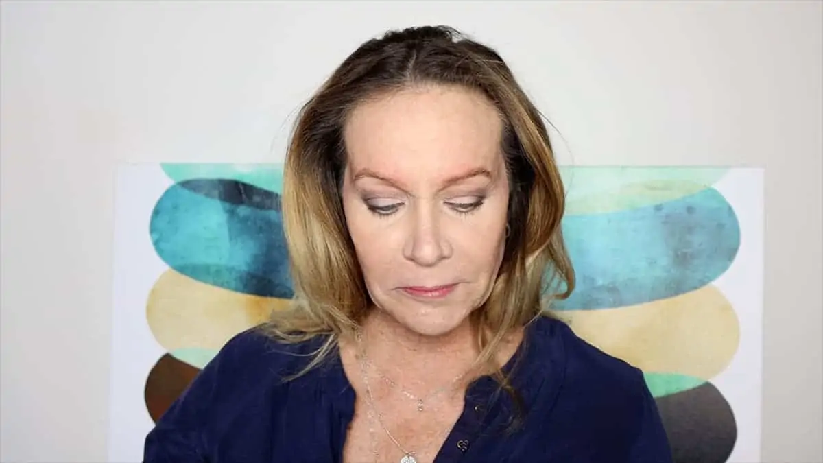 Eyebrow Tutorial: How to Fill In Thin Brows in a Flash 9 Image showing the redness around my eyebrows