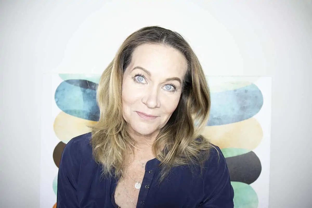 Eyebrow Tutorial: How to Fill In Thin Brows in a Flash 7 Woman Over 50 with filled in and groomed eyebrows